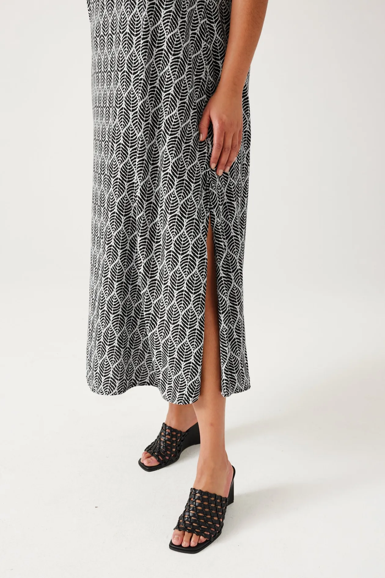 Promod Robe longue à bretelles - Imprimé noir Impriménoir Flash Sale