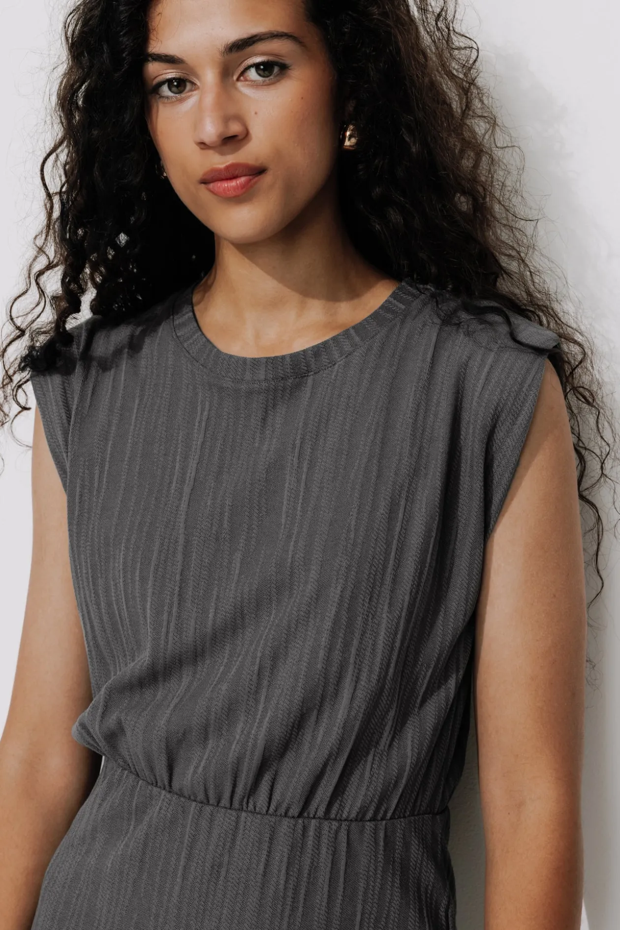Promod Robe longue sans manches - Gris foncé Grisfoncé New