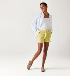 Promod Short à pinces + ceinture - Jaune Hot