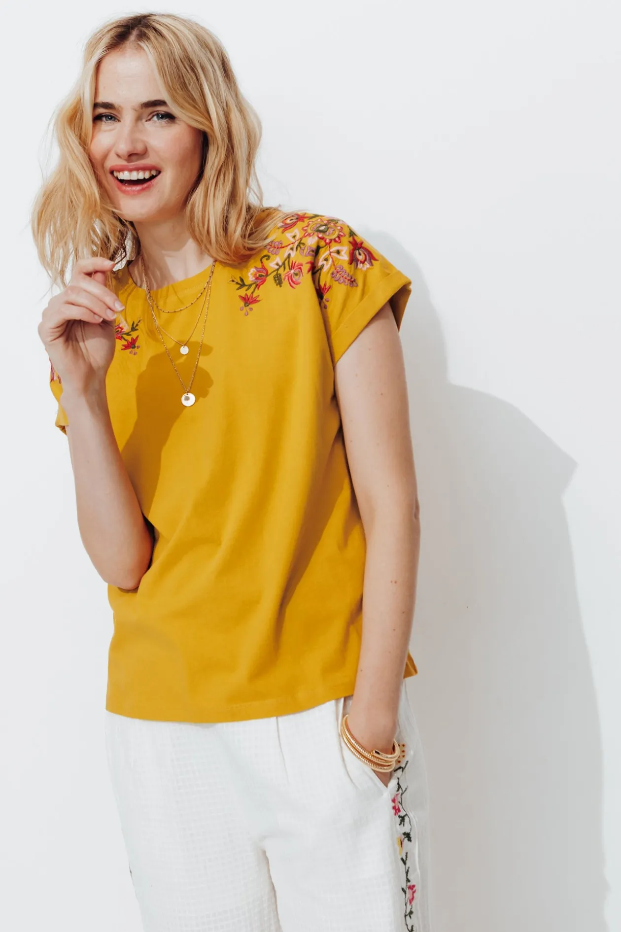 Promod T-shirt brodé de fleurs Femme - Ocre Best